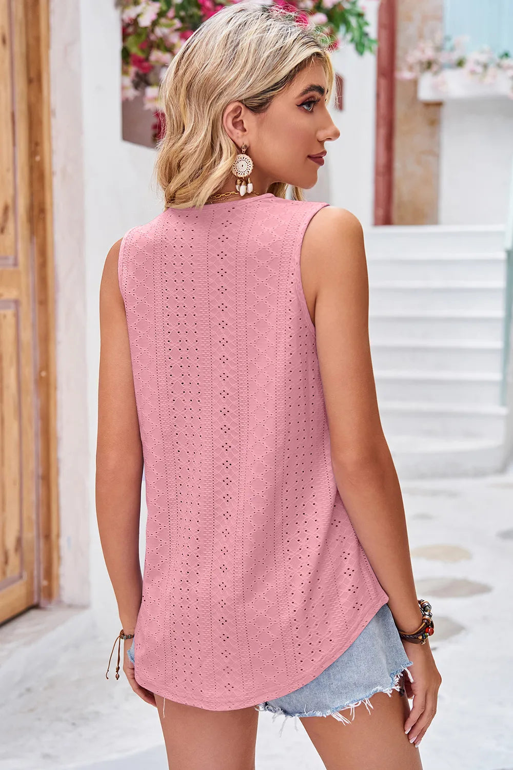 b3c5b604-a4d3-44e2-8a3c-2befa3b6c2f4-Max